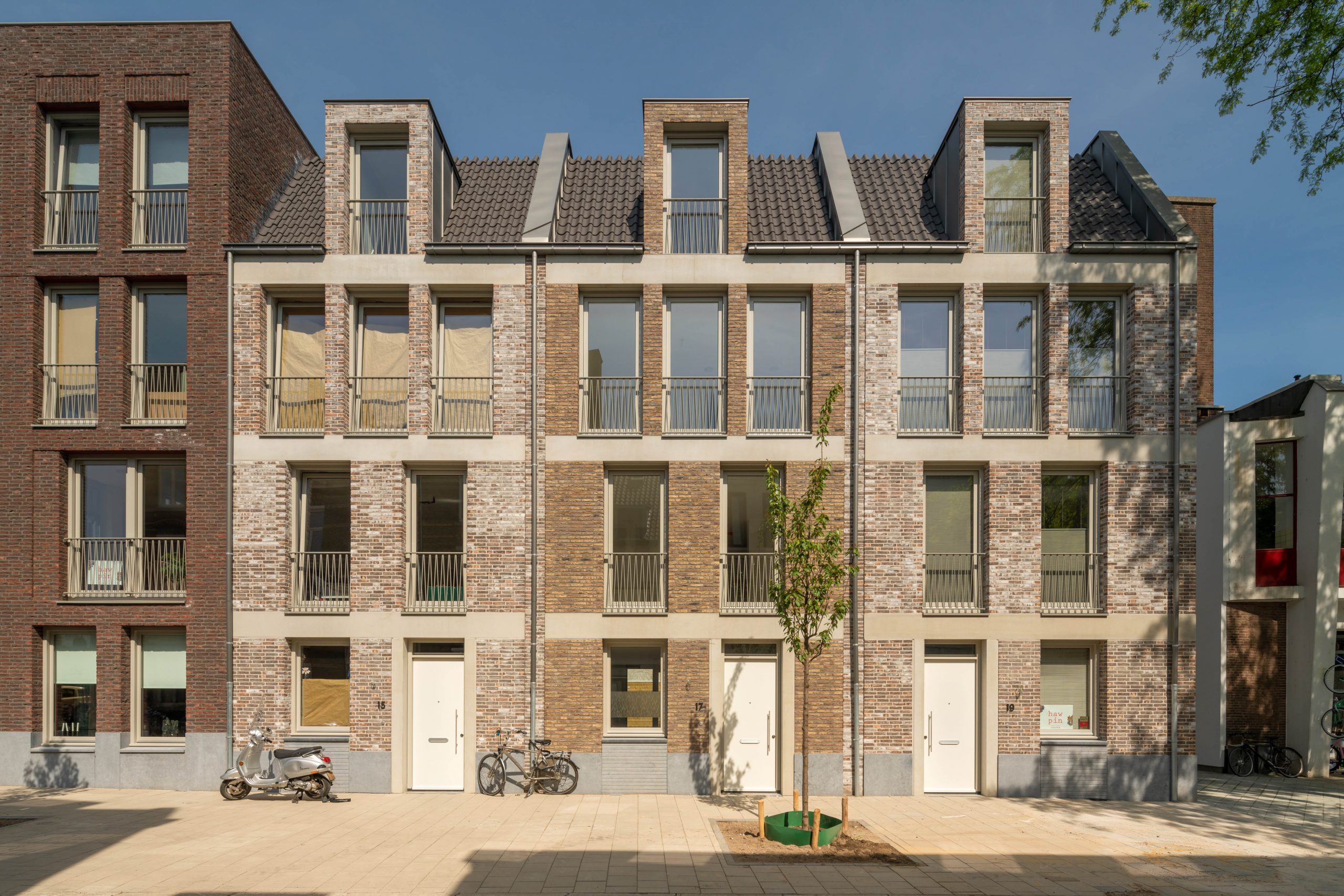 Herenhuizen en appartementen, Lindenkruis Maastricht